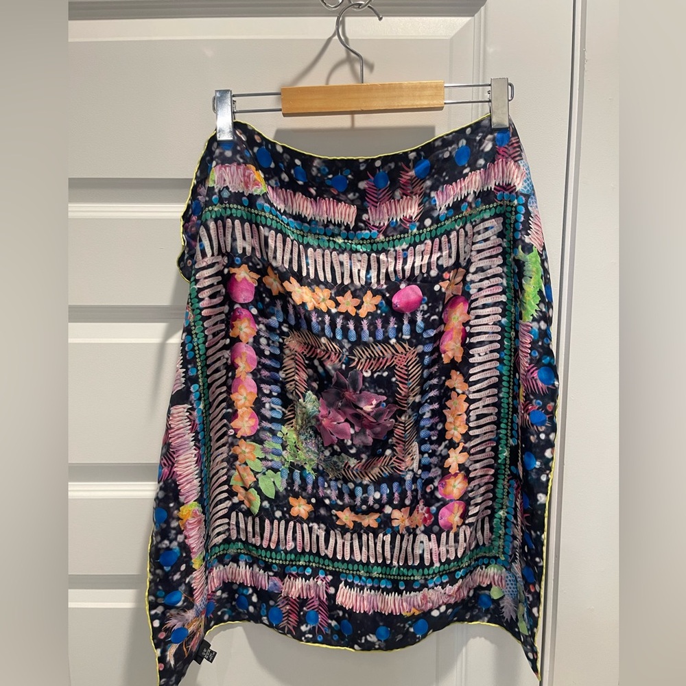 JANE CARR 100% silk printed large square scarf